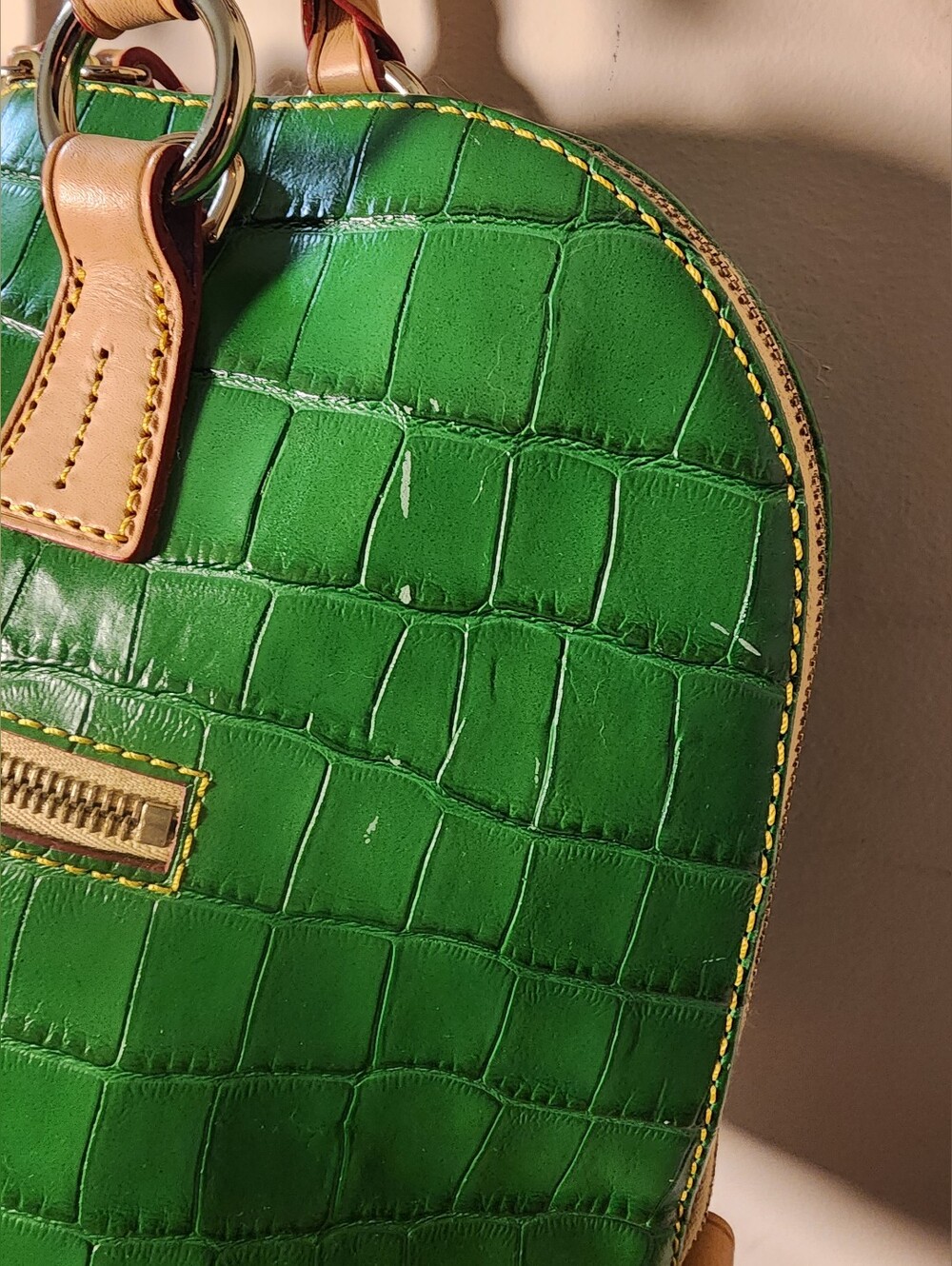 Dooney And Bourke Green Croc Embossed Satchel Tan Trim Purse Crossbody - Picture 7 of 11
